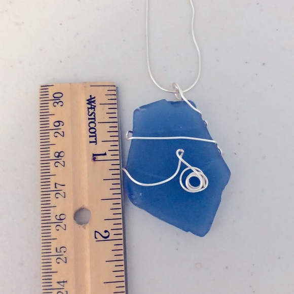 Beautiful Handcrafted Wired Sea Glass Necklace - Picture 5 of 5
